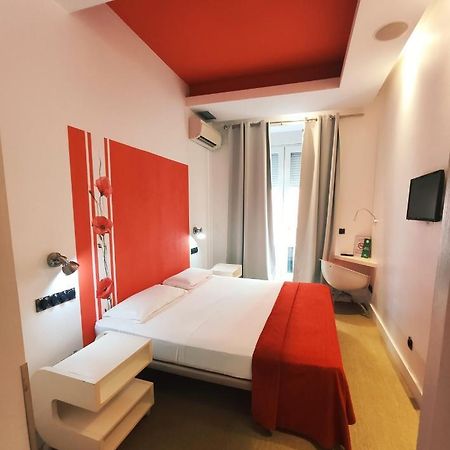 Hostal Santa Ana Colors Madrid Ngoại thất bức ảnh