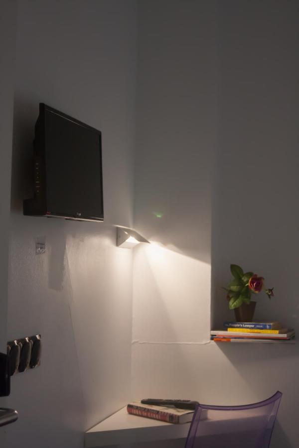 Hostal Santa Ana Colors Madrid Ngoại thất bức ảnh