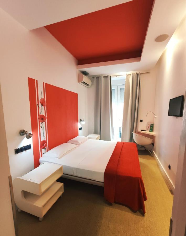 Hostal Santa Ana Colors Madrid Ngoại thất bức ảnh