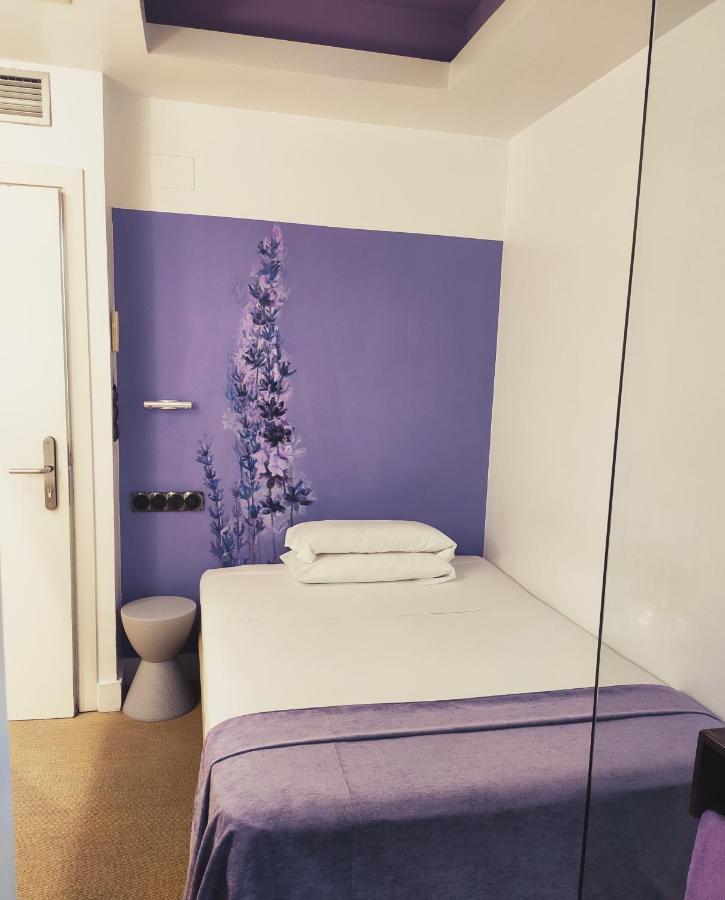 Hostal Santa Ana Colors Madrid Ngoại thất bức ảnh